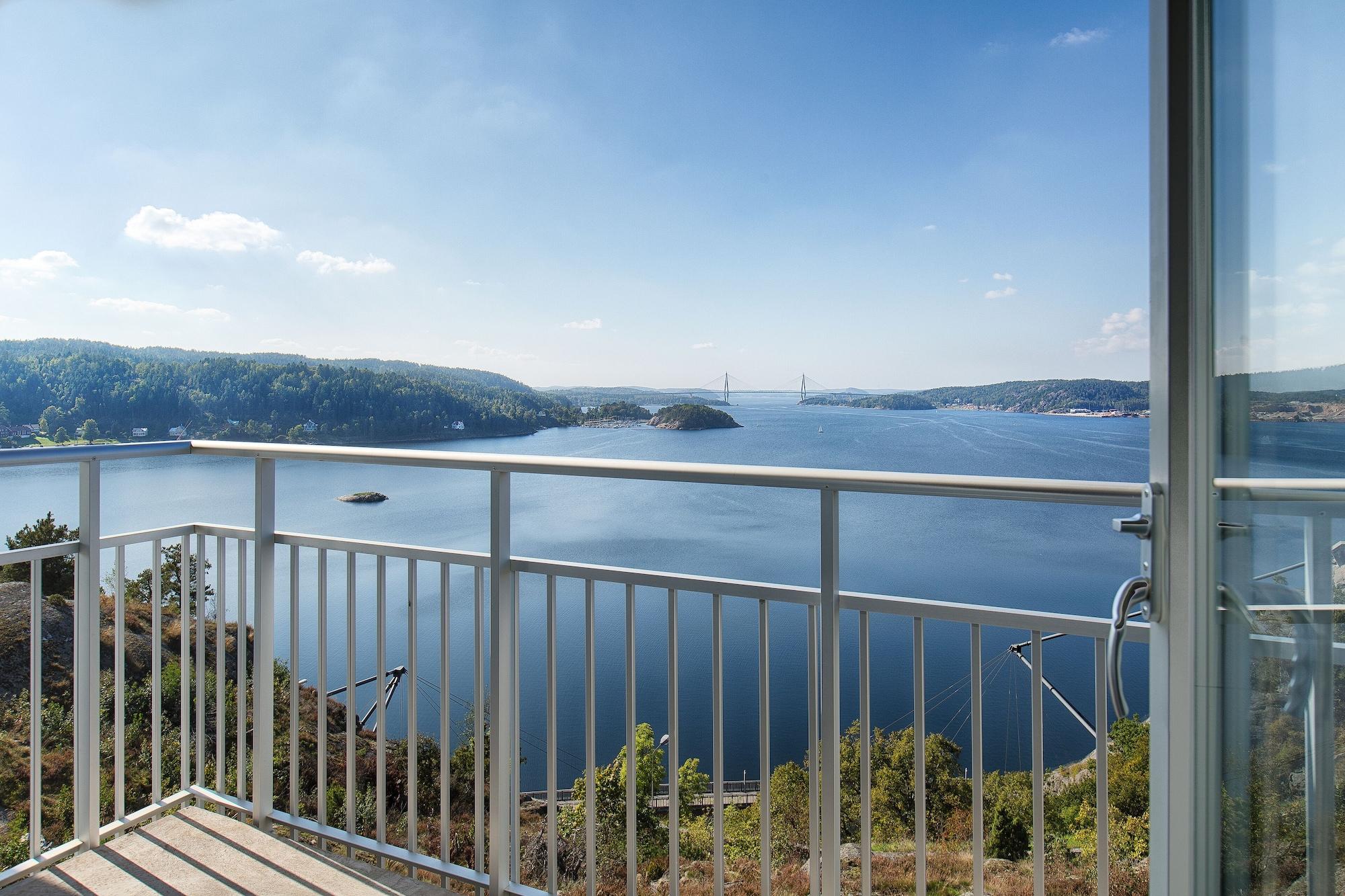 Bohusgarden Hotell & Konferens Uddevalla Exterior photo