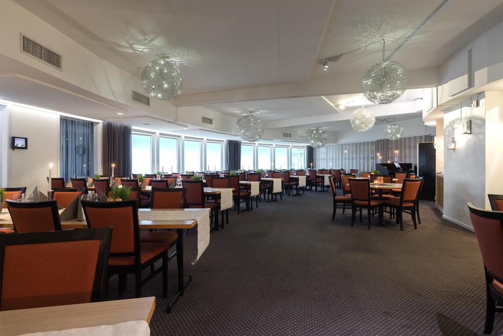 Bohusgarden Hotell & Konferens Uddevalla Exterior photo